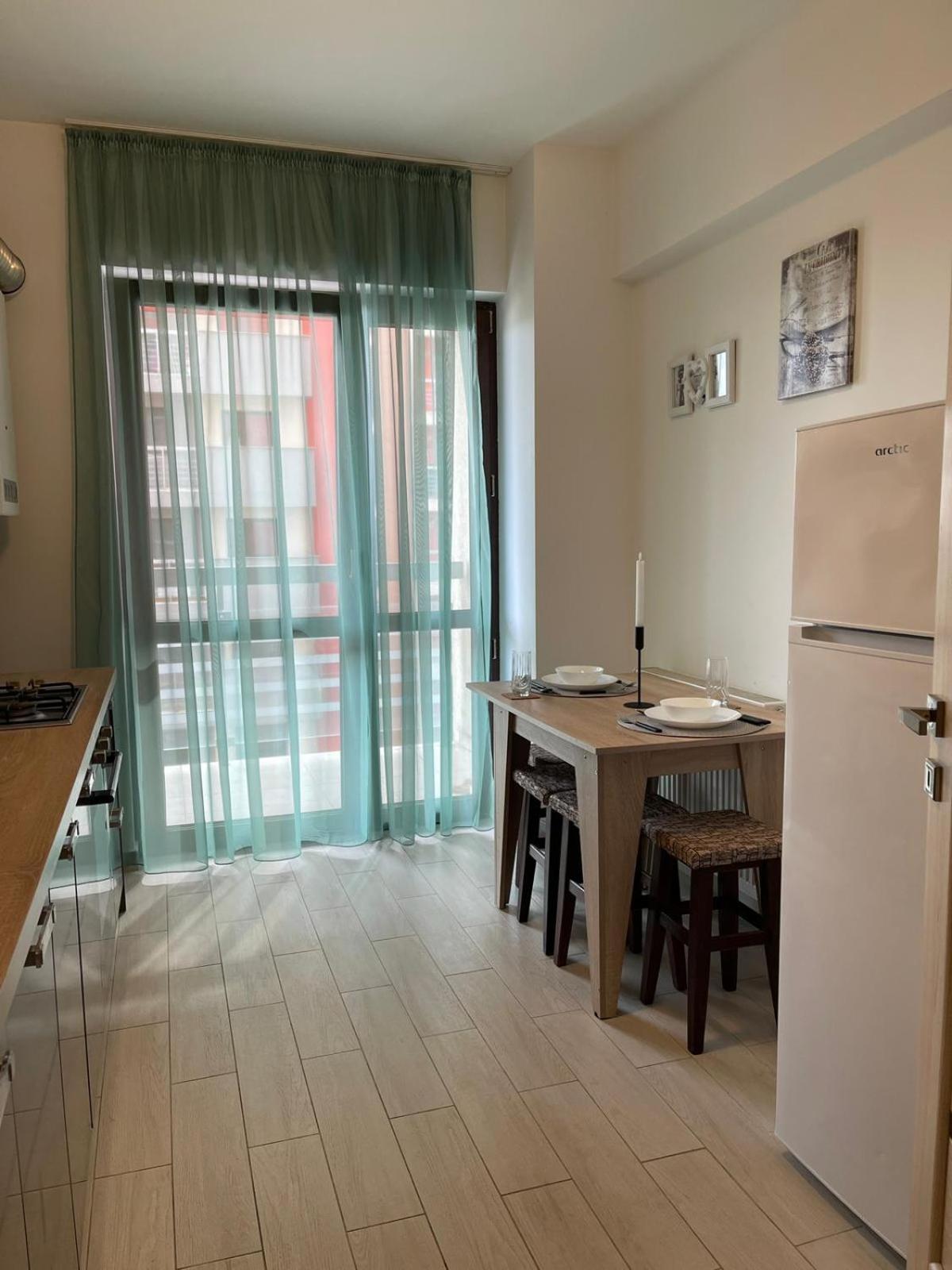 Urban Nest- Apartament Cu 2 Camere, Aproape De Iulius Mall Яссы Экстерьер фото